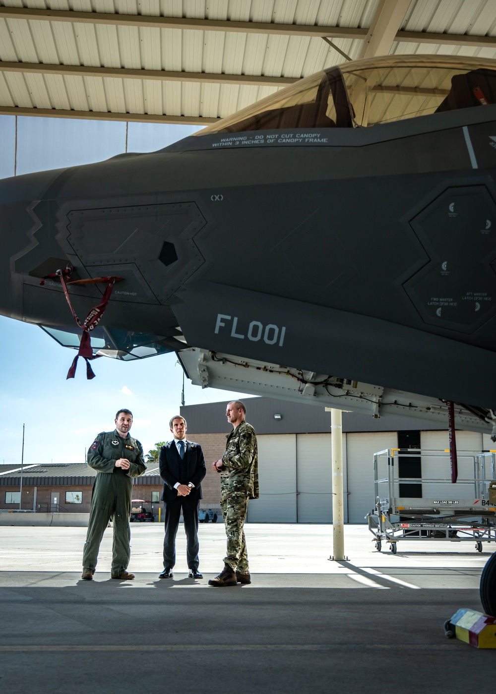 Imagem relacionada à notícia: Embaixador belga destaca a interoperabilidade no Luke AFB