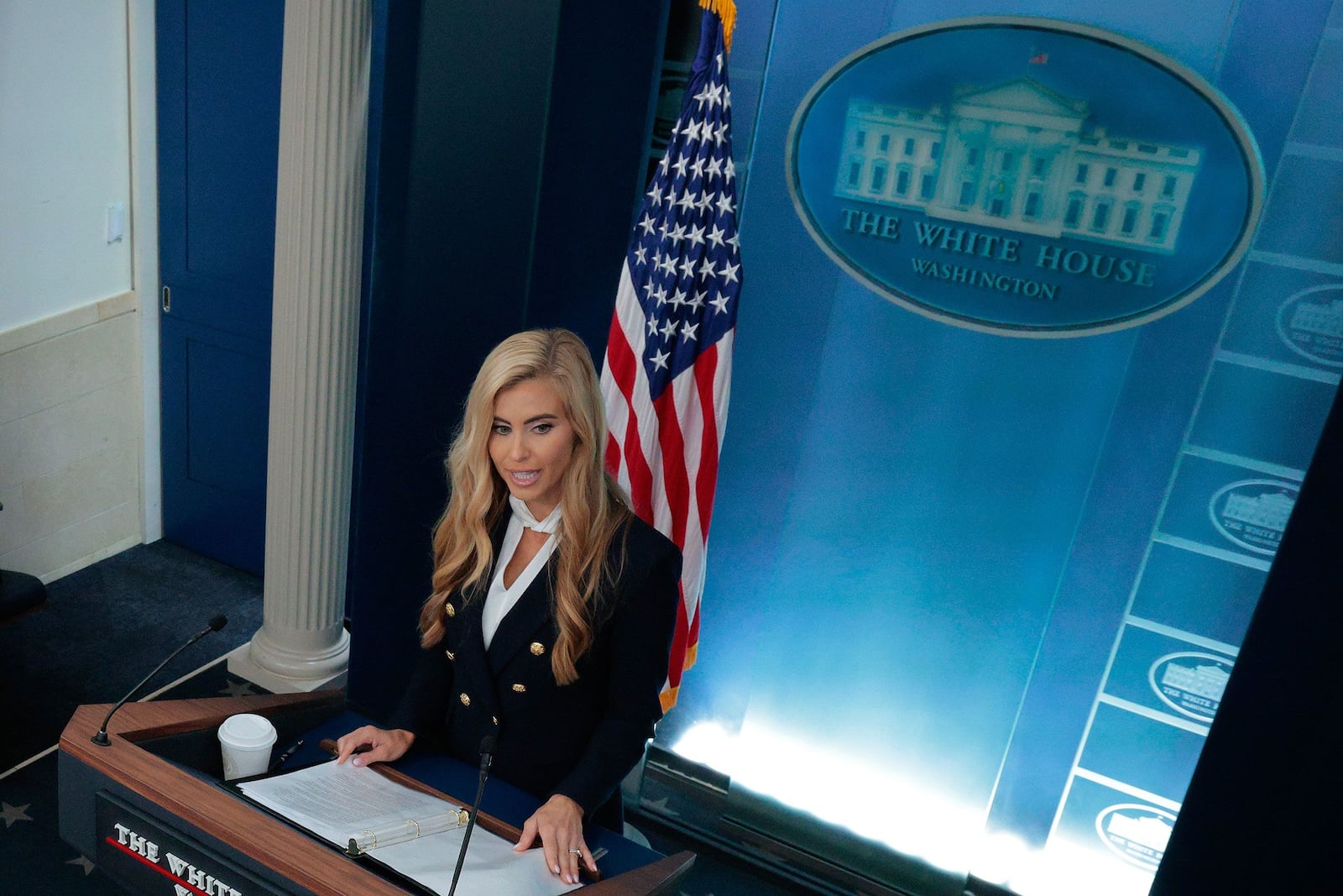 Imagem da matéria: ‘Alguém investigou o histórico dela?’: Como Trump perdeu a confiança em Katie Zacharia como secretária de imprensa em apenas cinco dias