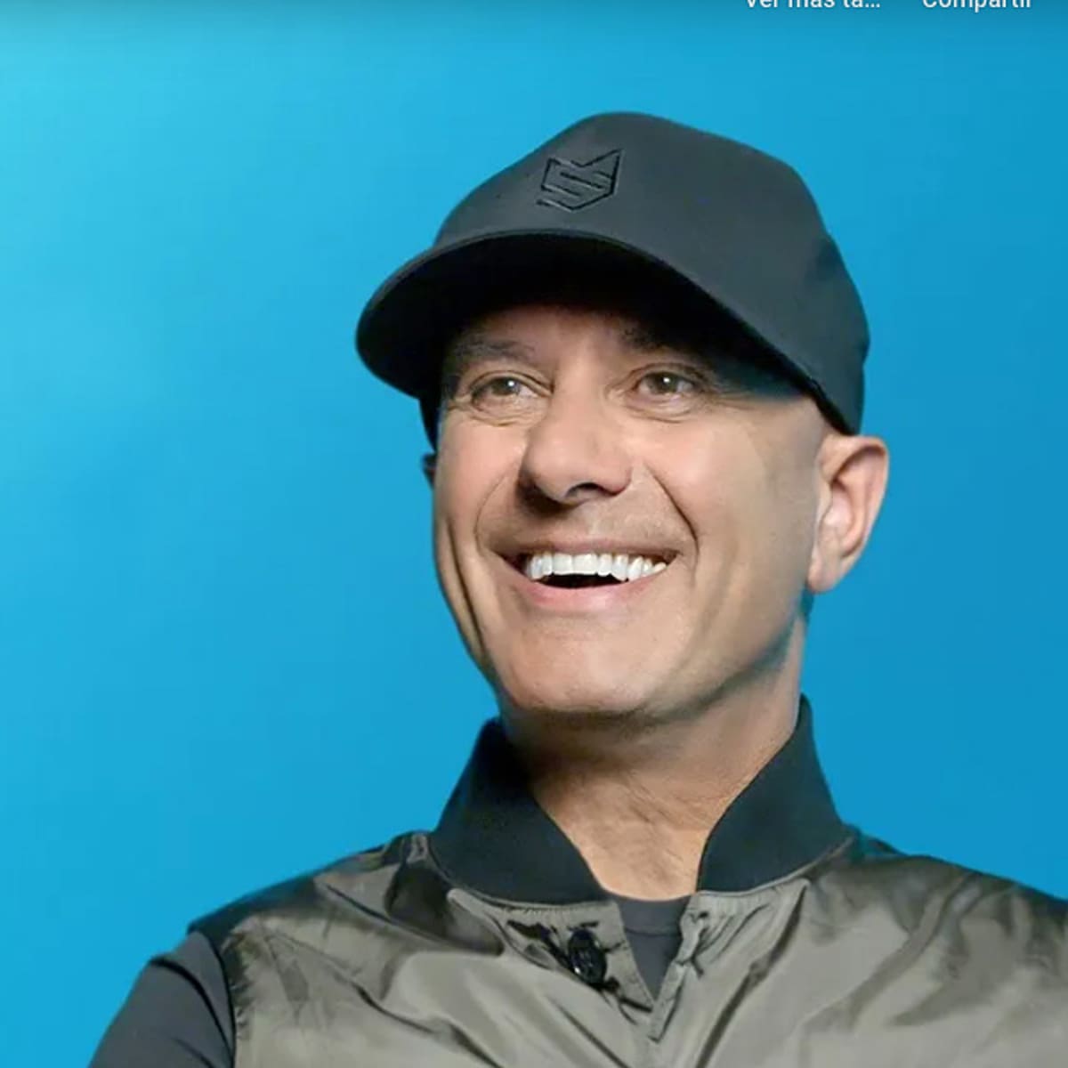 Robin Sharma, escritor canadiense: "Aprendemos del amor propio en la dificultad"