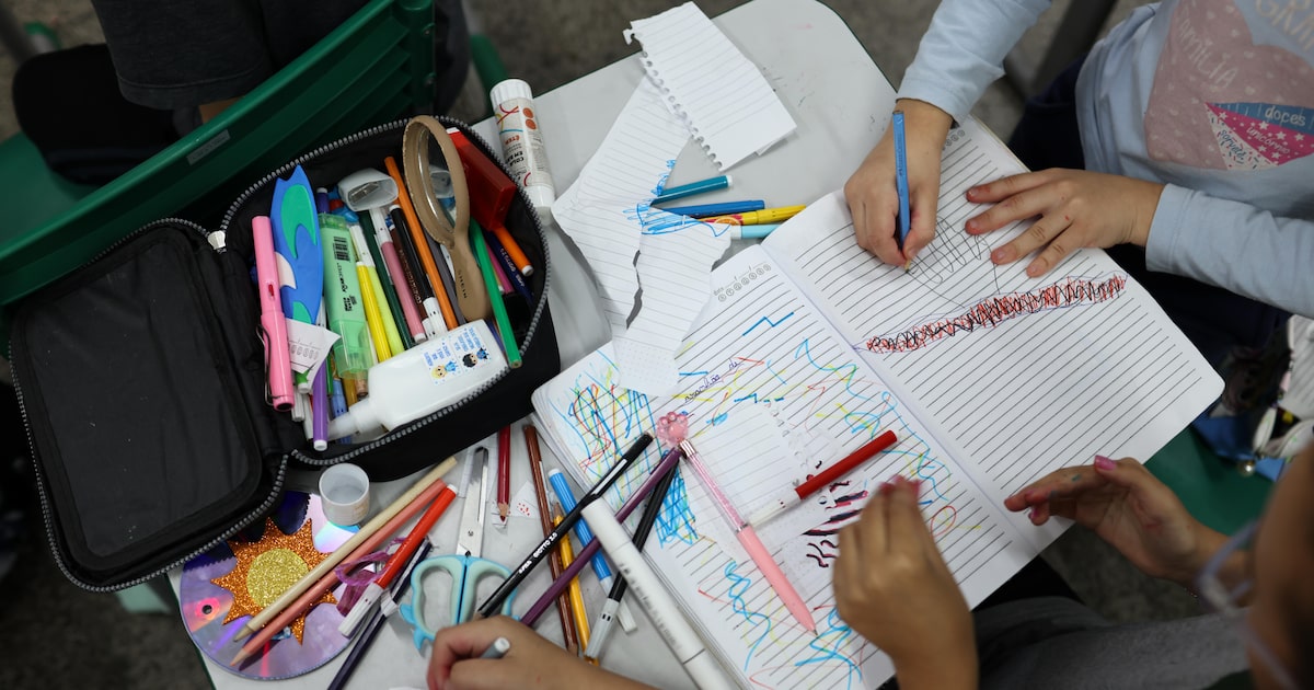 Polarização na sala de aula: como as escolas lidam com o desafio durante as eleições