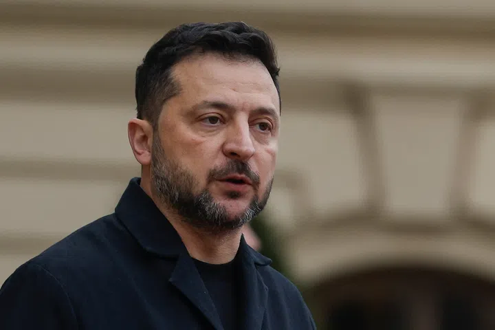 Zelenskiy diz que os alertas dos EUA sobre ataques balísticos foram totalmente retomados