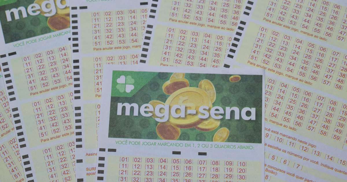 Viagem espacial, mansão em Mangaratiba e carrão esportivo: veja o que é possível comprar com bolada da Mega-Sena
