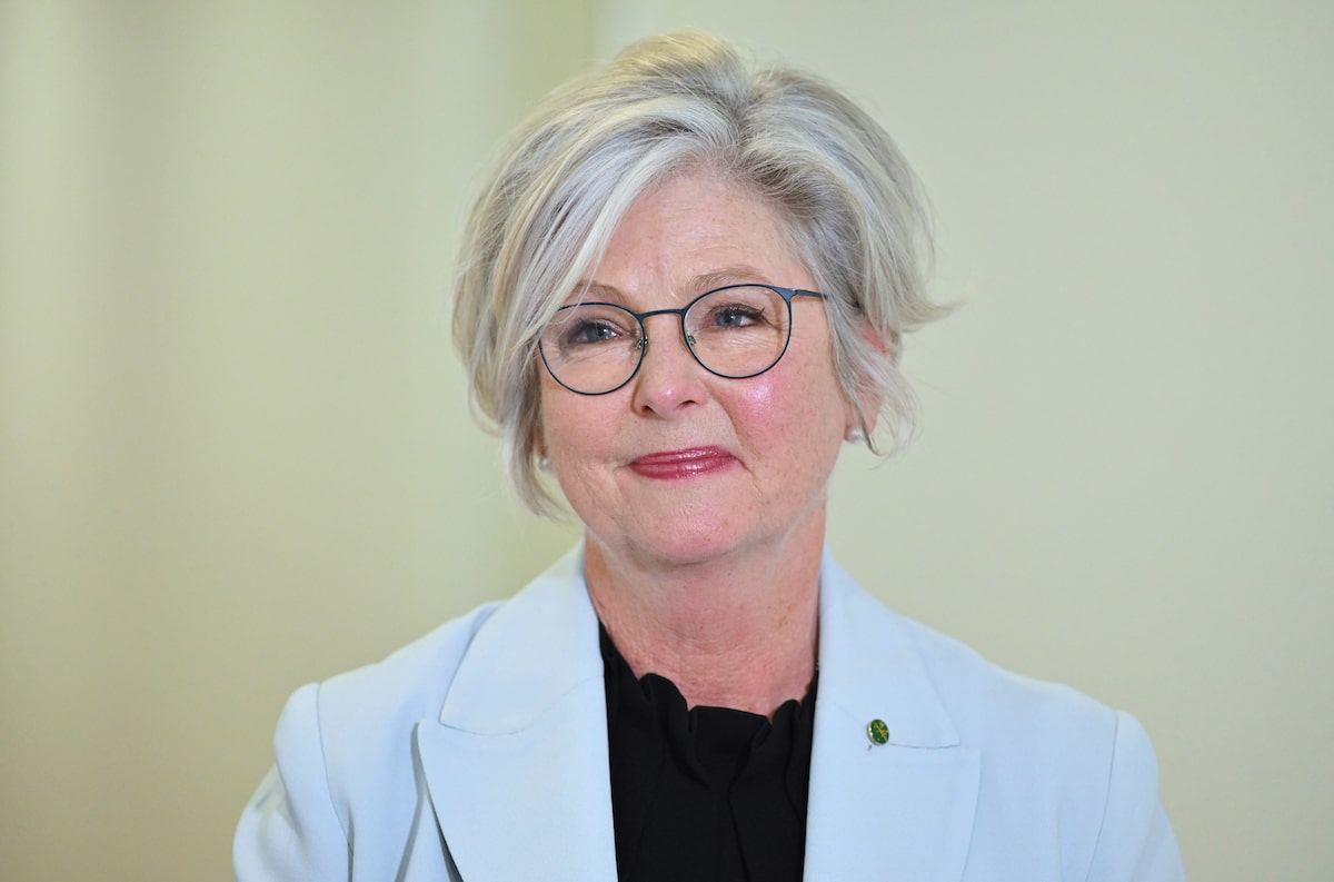 Parlamentar australiana fica em estado grave após atropelamento; premiê diz que ‘não foi acidente’