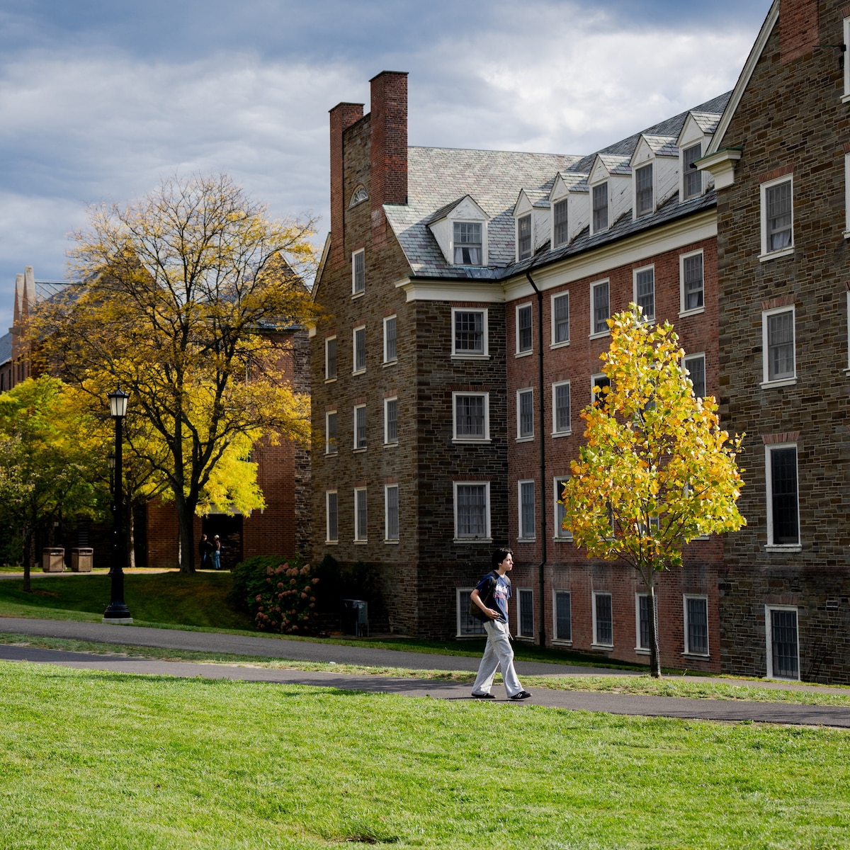 "¿Cómo saben que fue consensuado?: revelan videos de las entrevistas de la policía universitaria de Cornell por la denuncia de violación grupal en una fraternidad"