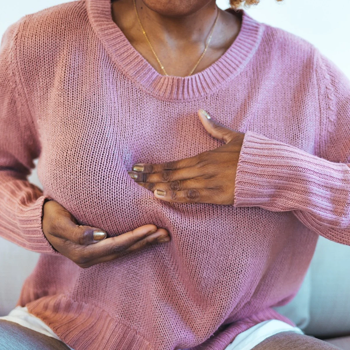 Outubro Rosa: mulheres podem agendar mamografia gratuita sem pedido médico