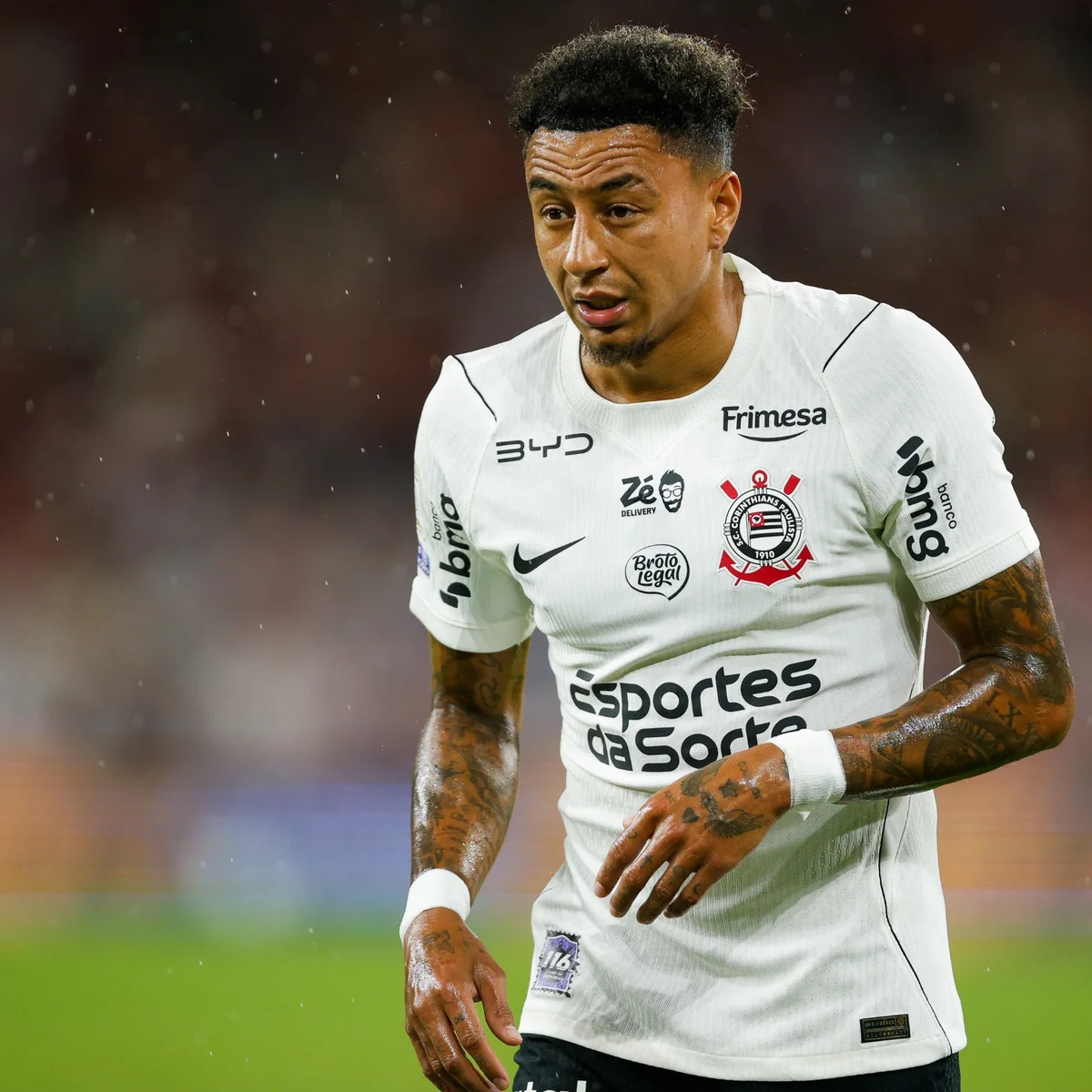 Com Lingard entre os titulares, veja escalações de Corinthians x Vitória