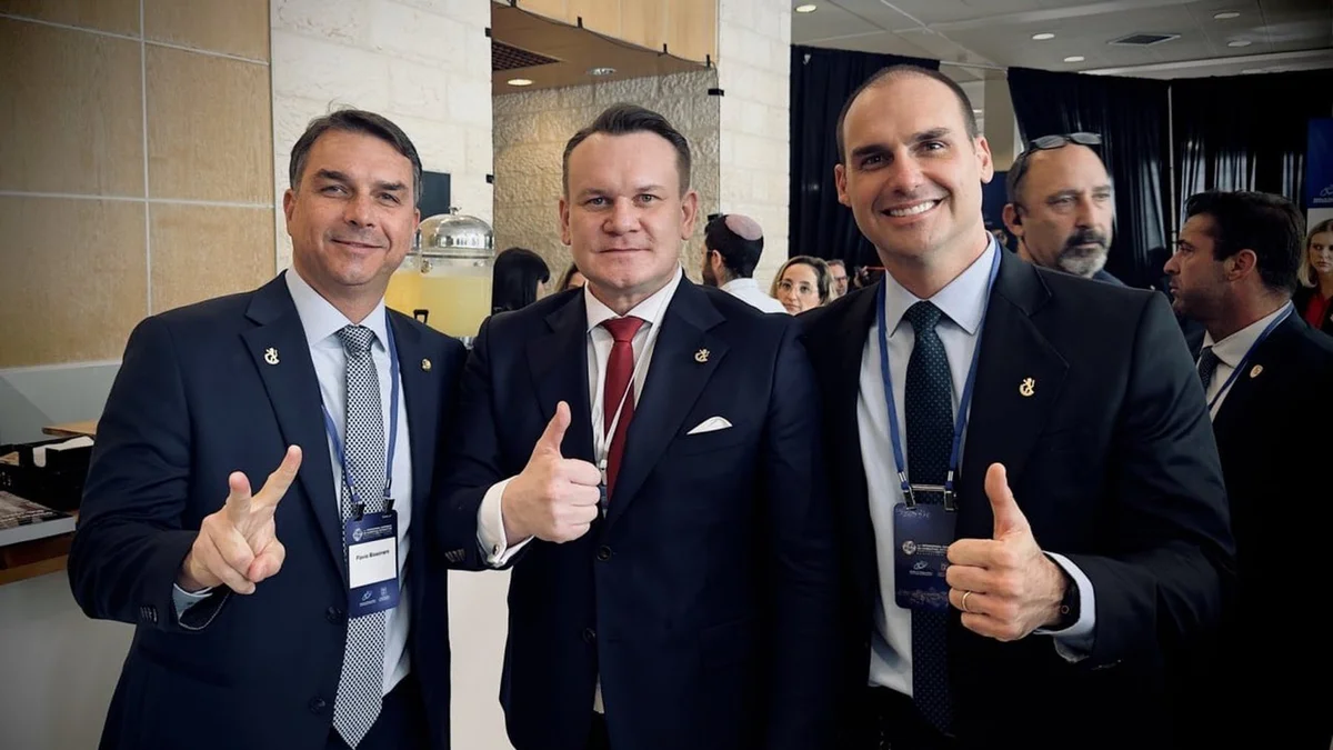 Brasileiras buscam o Itamaraty após serem "caçadas" por deputado da Polônia