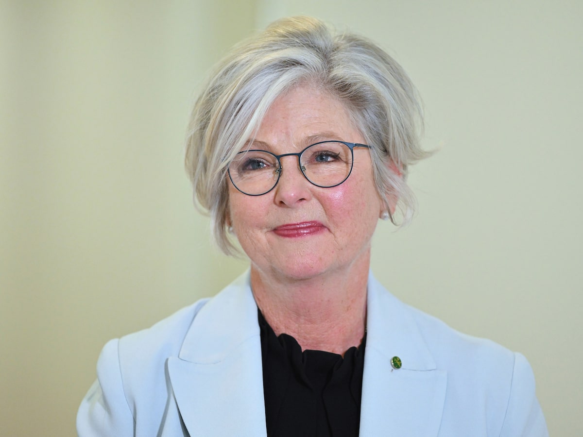 Parlamentar australiana fica em estado grave após atropelamento; premiê diz que ‘não foi acidente’