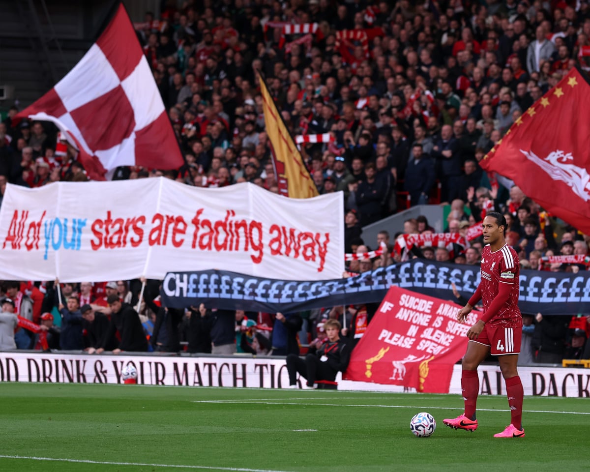 Virgil van Dijk alerta os jogadores do Manchester City a se acostumarem com atmosferas hostis