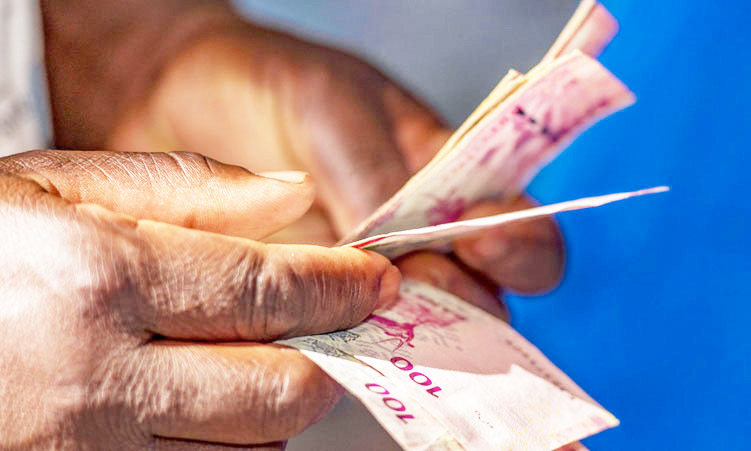 Namibianos contraem empréstimo de N$9,3 bilhões com microcrédito