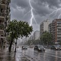 Se avecina un cambio parcial del pronóstico en el AMBA, aunque se mantendrán las lloviznas dispersas y temperaturas algo frescas para la época: las zonas afectadas