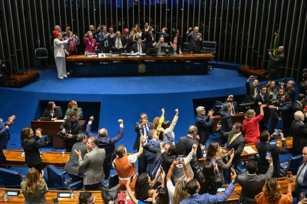 Alcolumbre: fim da escala 6×1 é “conquista gigante” para os trabalhadores - destaque galeria