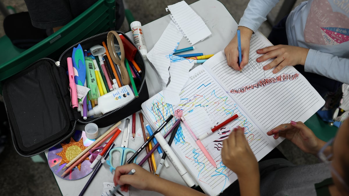 Polarização na sala de aula: como as escolas lidam com o desafio durante as eleições