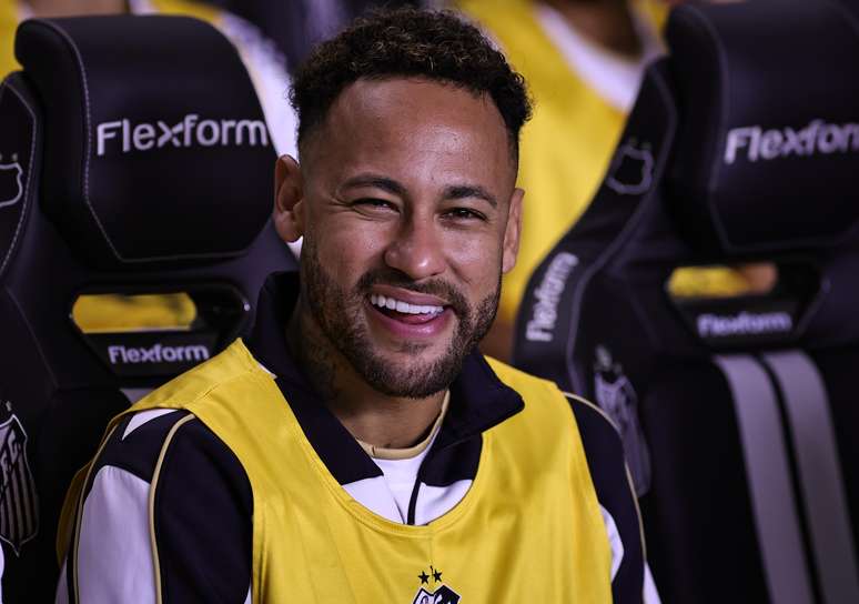 Neymar projeta ano sabático depois de aposentadoria e diz que não gosta de ver futebol na TV
