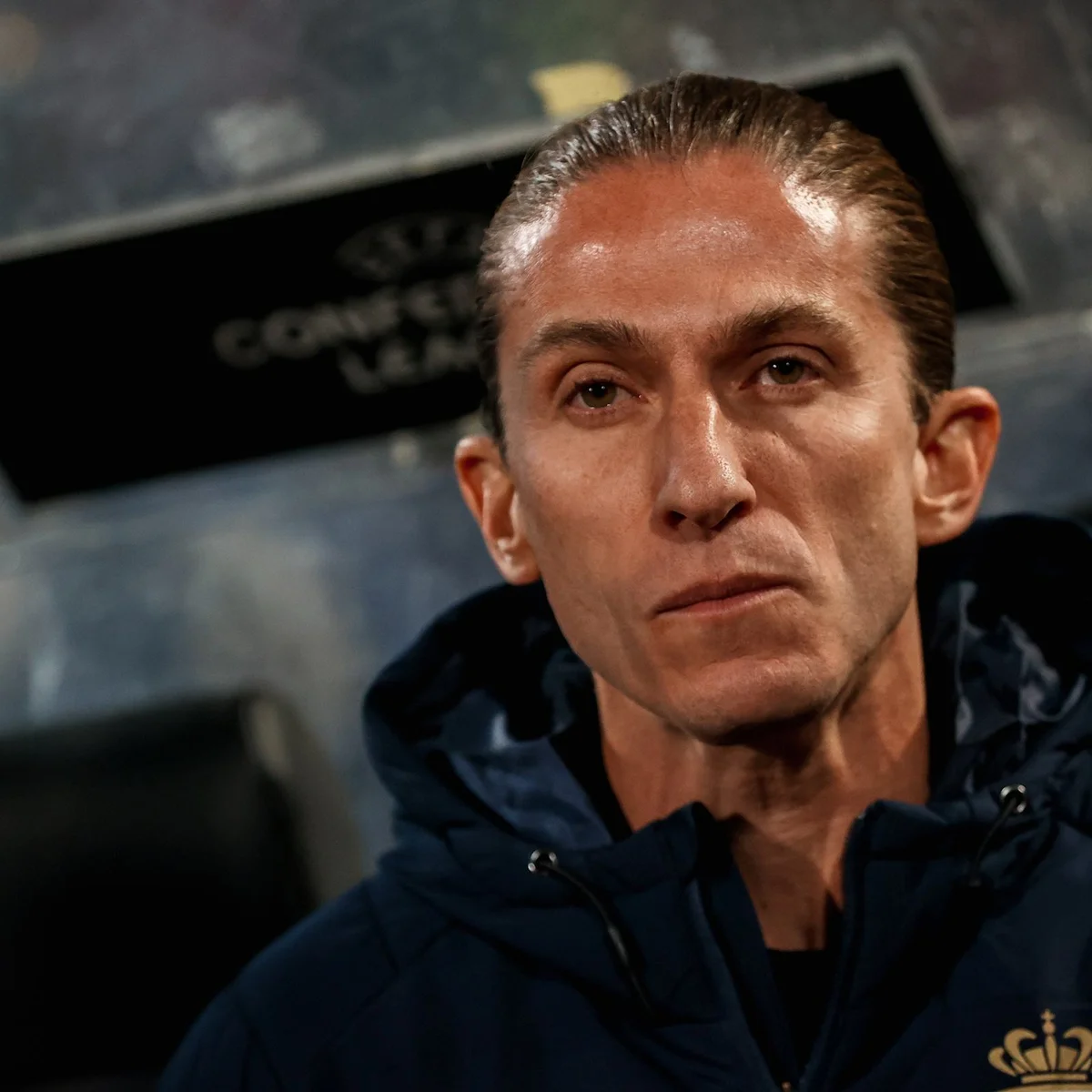Filipe Luís vence pela terceira vez na Liga Conferência e bate nova marca
