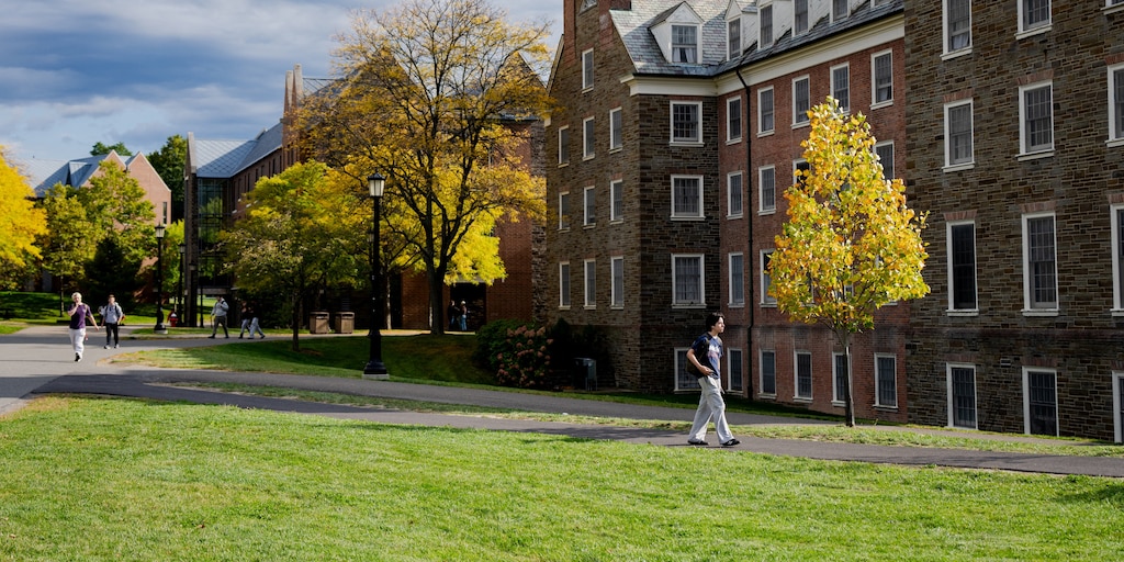 "¿Cómo saben que fue consensuado?: revelan videos de las entrevistas de la policía universitaria de Cornell por la denuncia de violación grupal en una fraternidad"