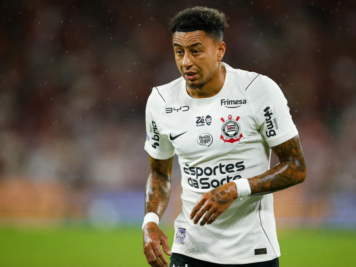 Com Lingard entre os titulares, veja escalações de Corinthians x Vitória