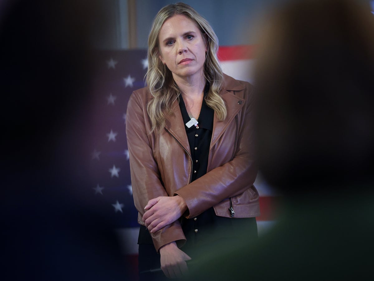 Ex-governadores da Carolina do Sul endossam a democrata Annie Andrews na corrida para o Senado.