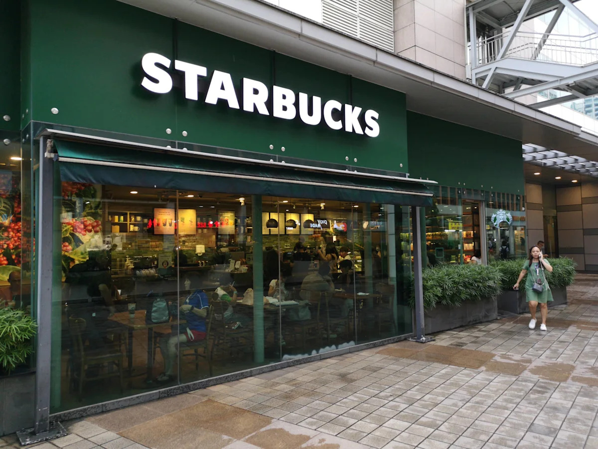 A Starbucks poderia adquirir a Chipotle em um acordo de restaurante blockbuster
