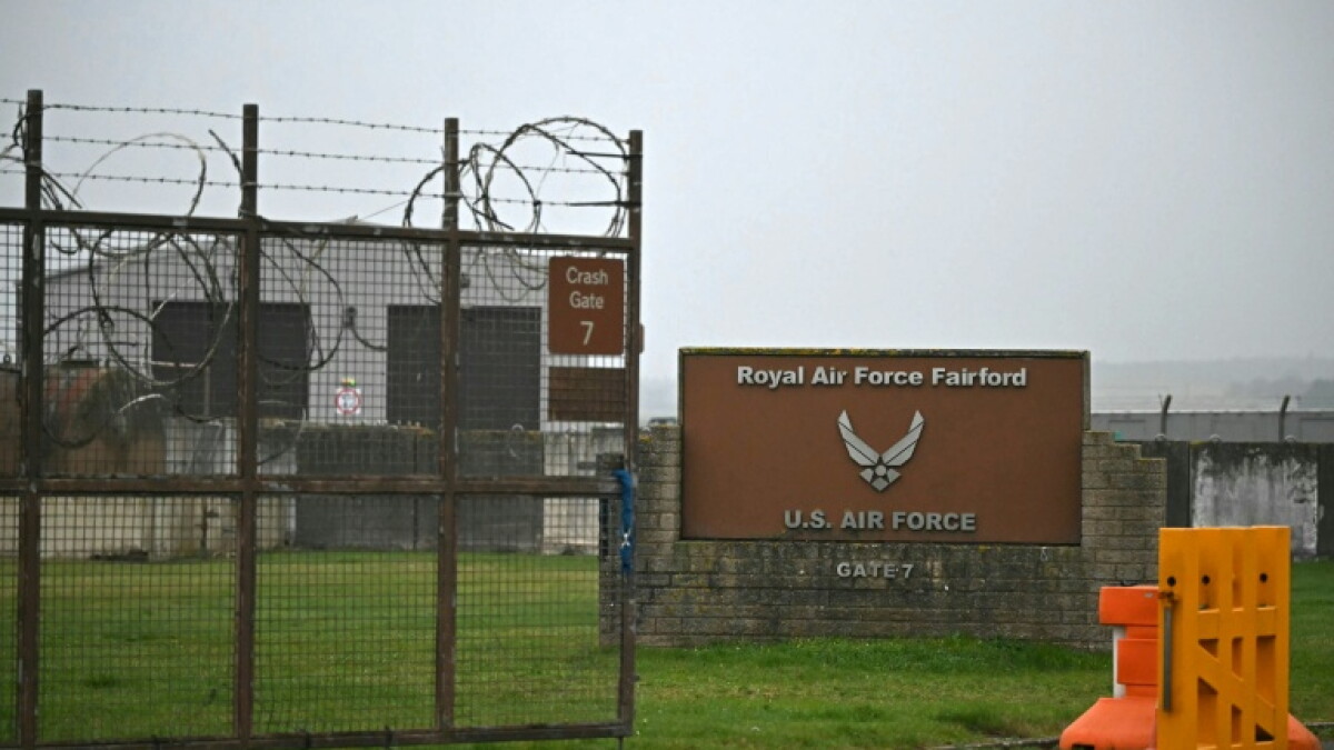Dois homens foram novamente presos por suspeita de espionagem para o Irã em caso de alarme na base aérea: Polícia do Reino Unido