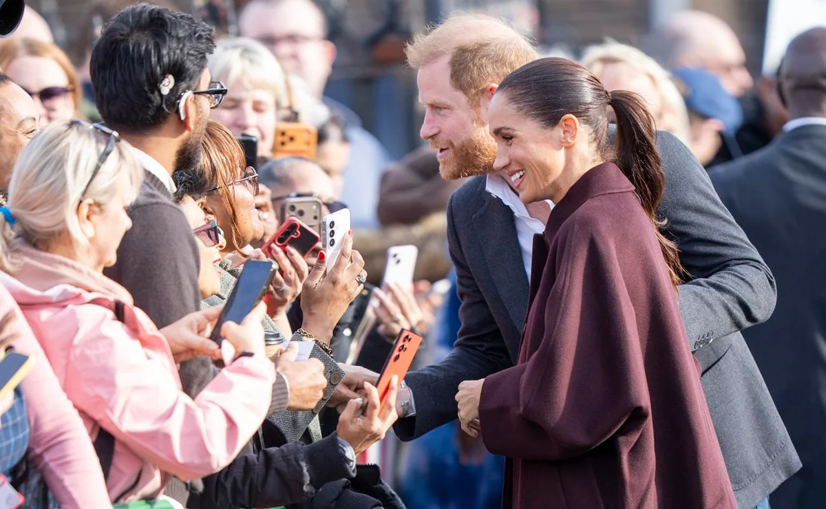 Harry e Meghan fazem 1ª aparição pública no Reino Unido após volta dos EUA