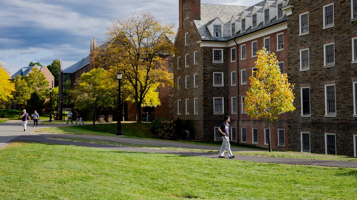 "¿Cómo saben que fue consensuado?: revelan videos de las entrevistas de la policía universitaria de Cornell por la denuncia de violación grupal en una fraternidad"