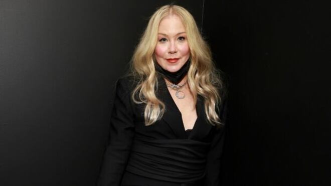 Christina Applegate revela diagnóstico errado de esclerose múltipla e relata piora na saúde