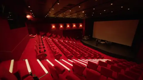 Centro de cinema negro e africano abre em Londres