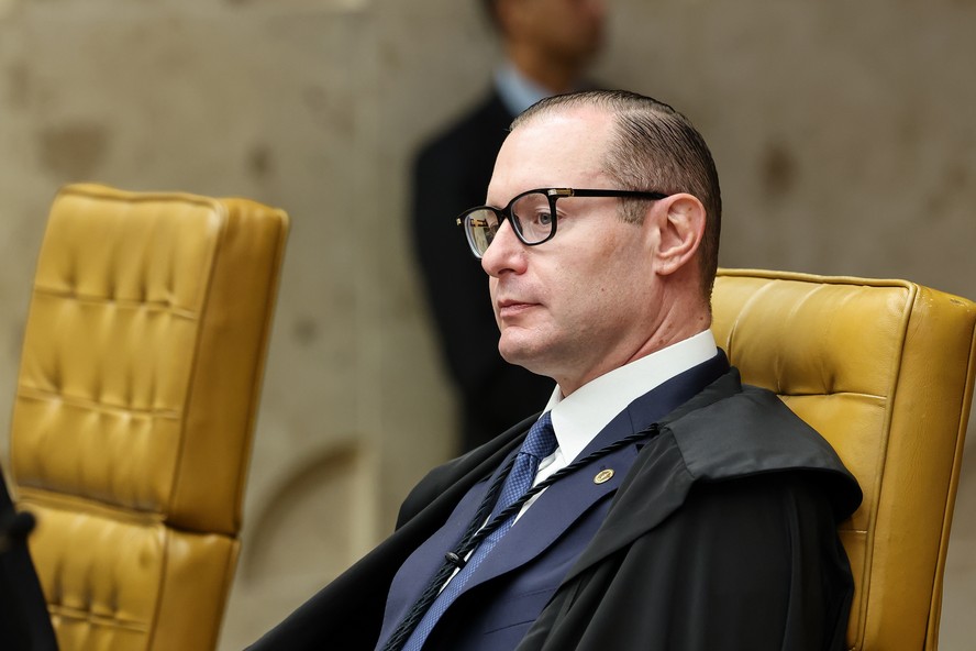 Decisão de Zanin coroa sequência de atropelos do STF no TSE
