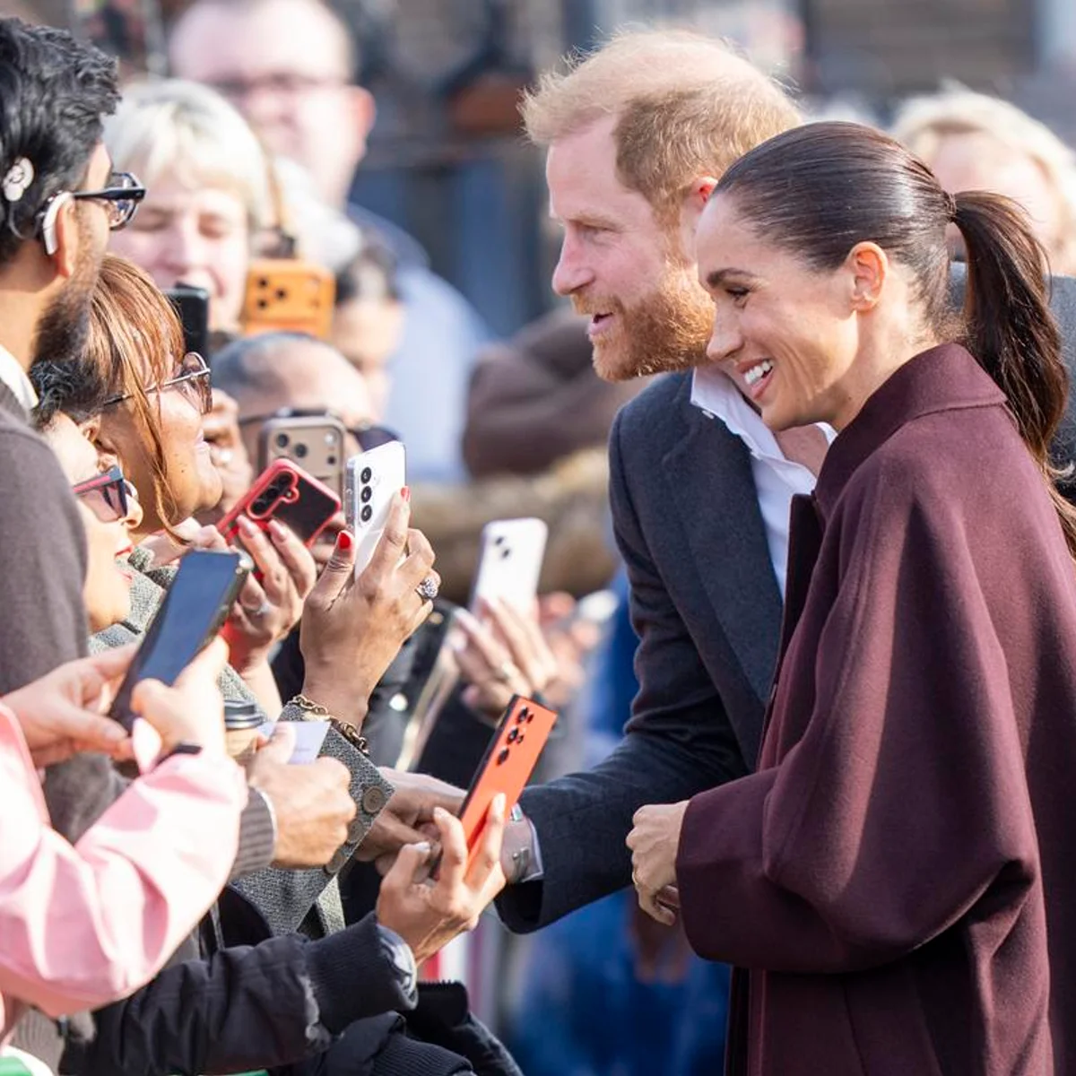 Harry e Meghan fazem 1ª aparição pública no Reino Unido após volta dos EUA