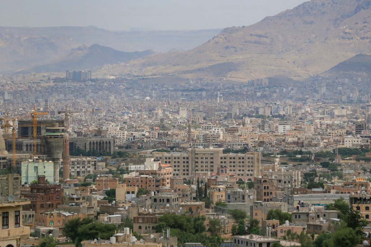 A Coalizão emite alerta de evacuação para local em Sanaa